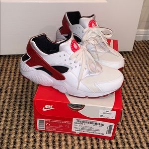 Youth boys Nike huarache